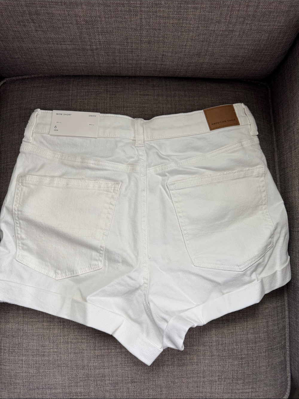 MWT American Eagle Outfitters White High-Waist Distressed Denim Shorts sz 6 - Picture 6 of 6